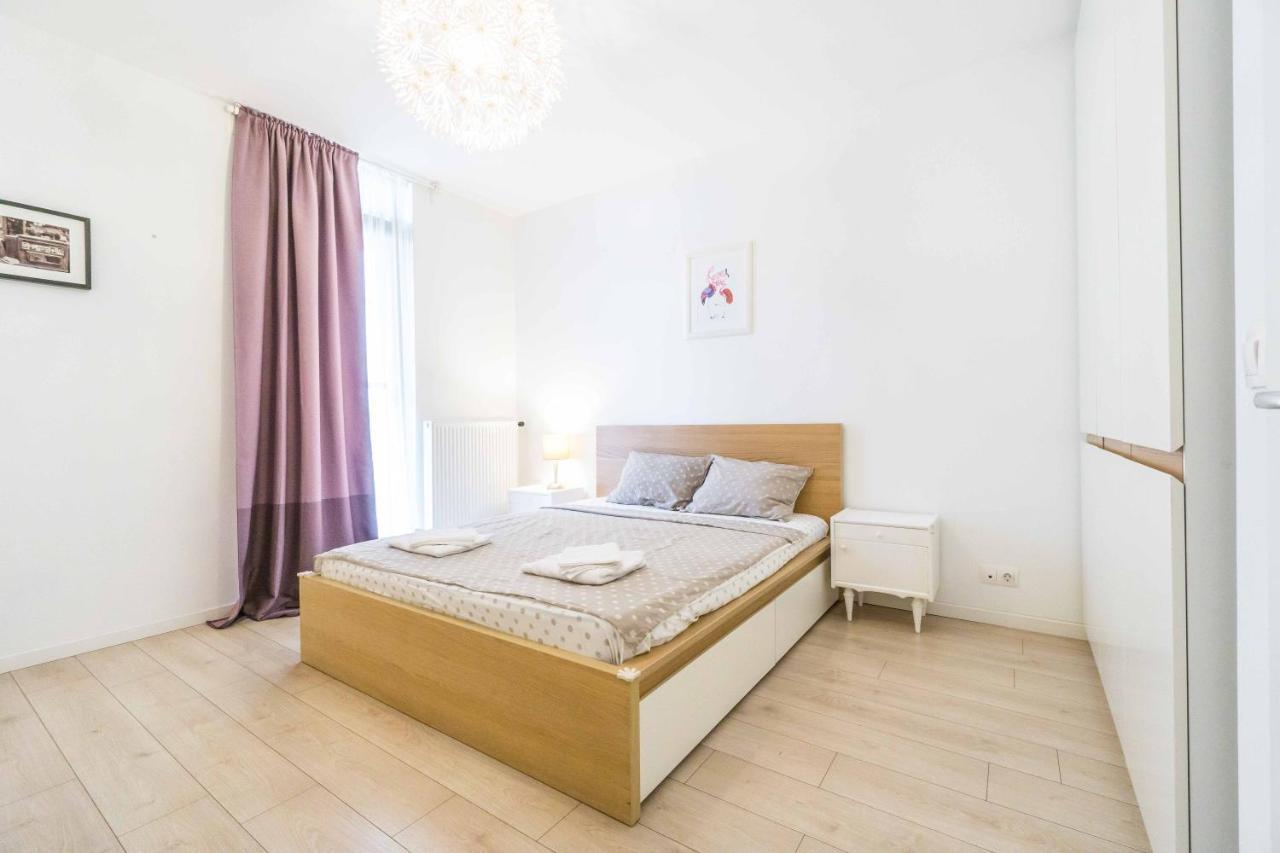 Amazing Luxury Aviatiei Apartment บูคาเรสต์ ภายนอก รูปภาพ