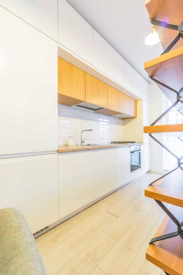 Amazing Luxury Aviatiei Apartment บูคาเรสต์ ภายนอก รูปภาพ
